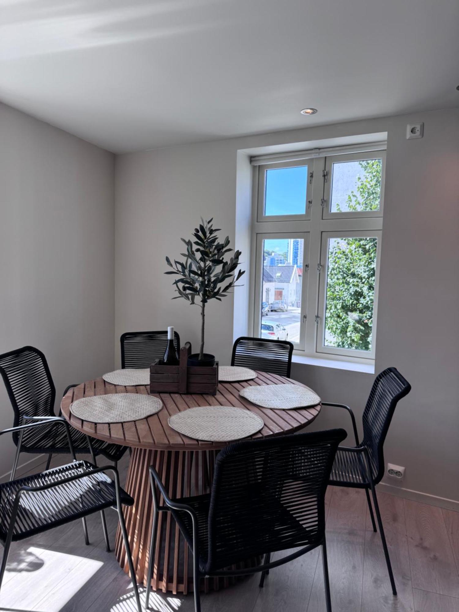 A Place To Stavanger, 5 - Quality And Free Parking- Stavanger