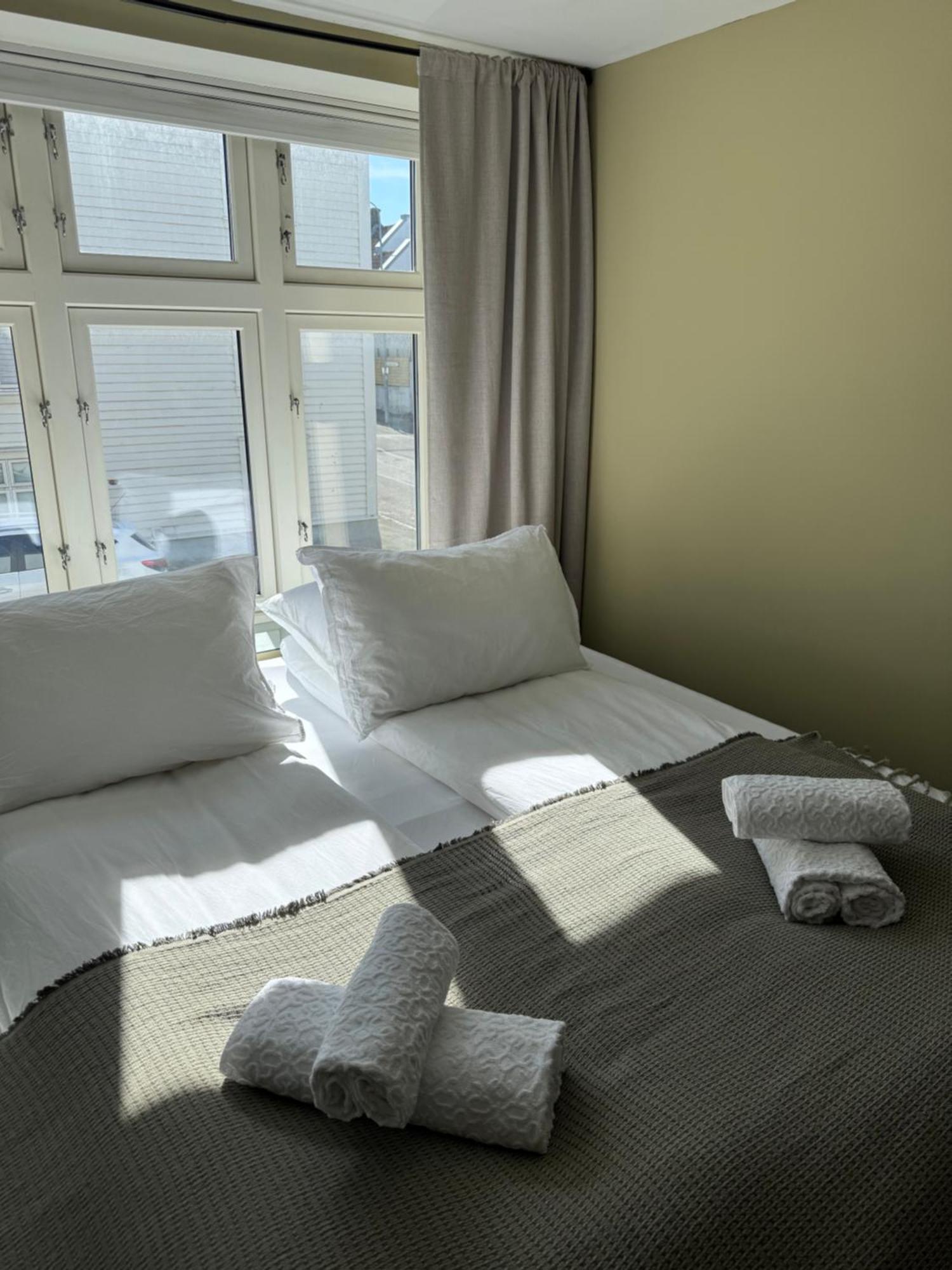 A Place To Stavanger, 5 - Quality And Free Parking- Apartment *